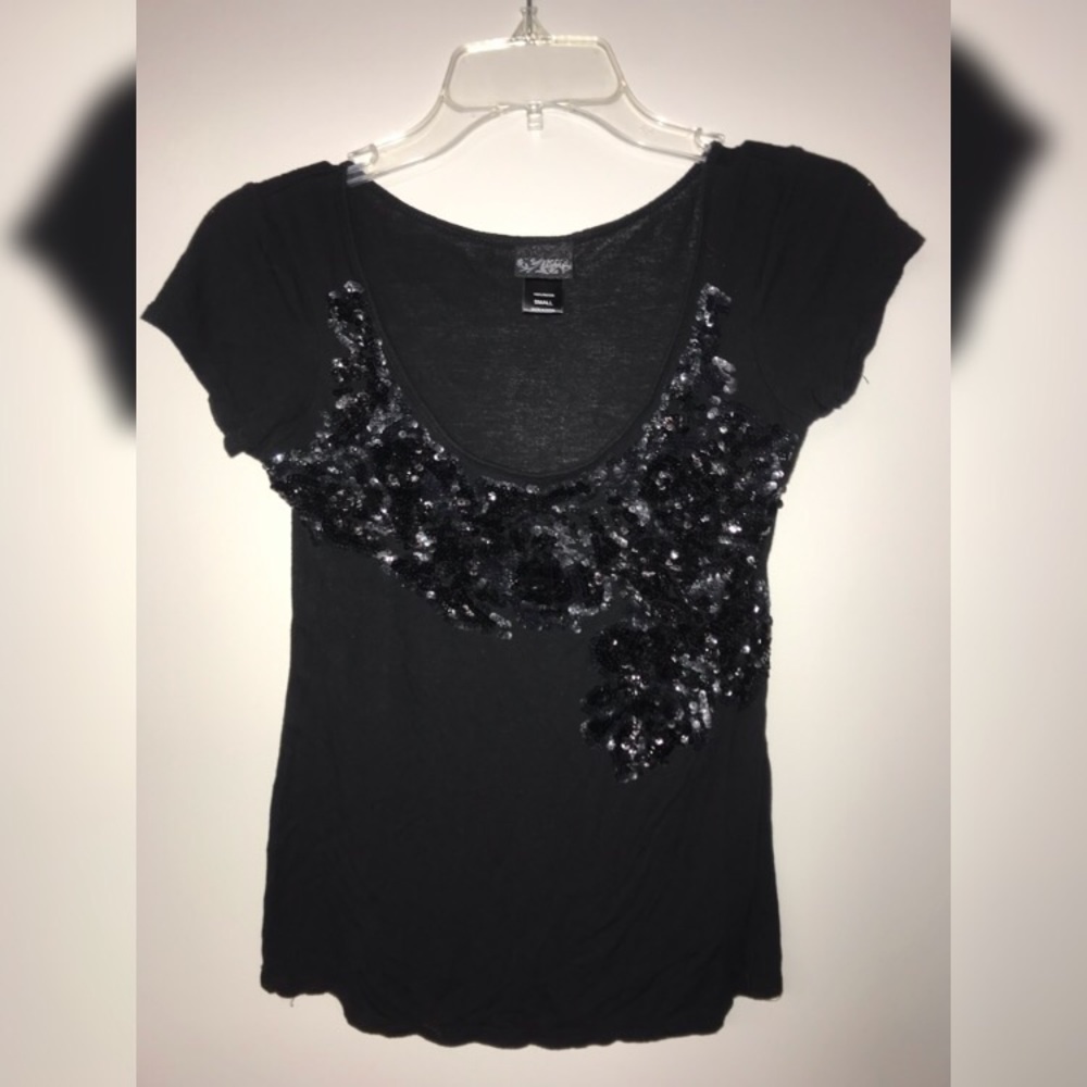 Rue 21 black glitter top